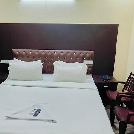 Pph Royal Gs Comforts Opp Mall Of Asia バンガロール エクステリア 写真